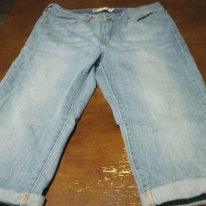 Levi's Cropped Jeans Size 8